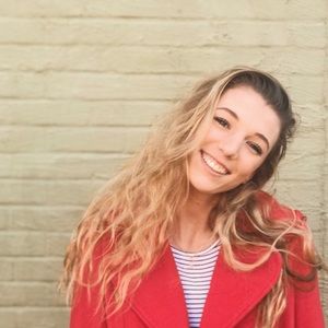 Meet your Posher, Savannah